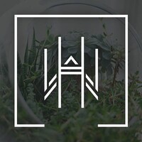 Holloway Wilson Logo