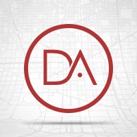 Dochter & Alexander Retail Advisors Logo