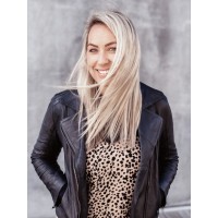 Confident + Crushing it Logo