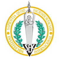 Universidad Internacional SEK Logo