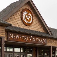 Newport Vineyards Logo