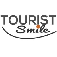 Tourist Smile Logo