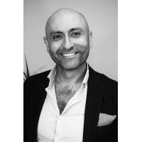 Mark Tangri Dental Excellence Logo