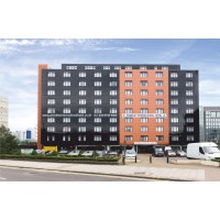 London-Wembley International Hotel. 165 en-suite rooms, sports bar, restaurant, meeting events halls Logo