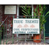 True Treats Historic Candy LLC Logo