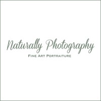 Naturally Photography Logo