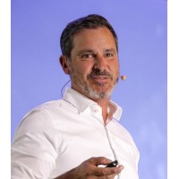 Sacha Johann Life & Business Excellence Logo