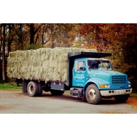 Phil Liske Hay & Straw Logo