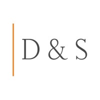 Dantas & Santos - Sociedade de Advogados Logo