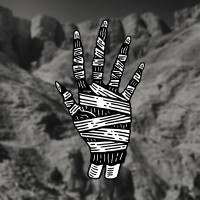Mummys Hand Logo