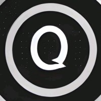 Q | ESSENTIAL Logo