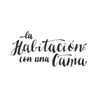 Estudio La habitación con una cama Logo