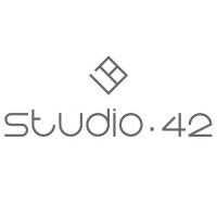 Studio42 - Arquitetura e Interiores Logo