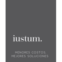 Iustum Menores Costos, Mejores Soluciones Logo