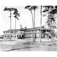 The Putnam Lodge Logo