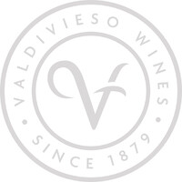 Viña Valdivieso & Licores Mitjans Logo
