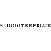 Studio Terpeluk Logo