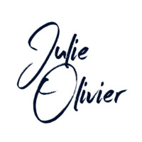 Julie Olivier - Consultante Médias Sociaux Logo