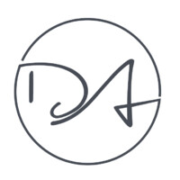 DESTINATION AESTHETICS, INC. Logo