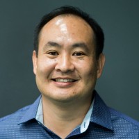 Dennis Yu Logo