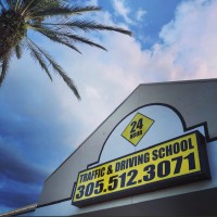 24 HOUR TRAFFIC & DRIVING SCHOOL LLC Logo
