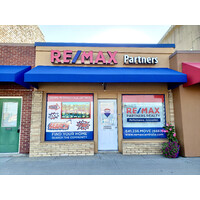 RE/MAX Partners Realty Logo