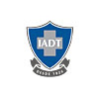 Instituto Argentino de Diagnóstico y Tratamiento - IADT Logo
