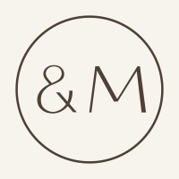 &moss | luxury outdoor furniture Logo