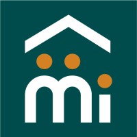 Family Home Designers & Builders Logo