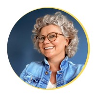 Creadvise BV , Personal brand builder & creative project manager Logo