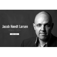 Jacob Høedt Larsen Logo
