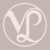 Vital Lux Interiors Designs Logo
