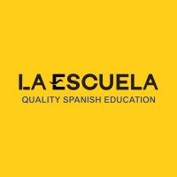 La Escuela Logo