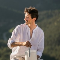 lauripoldre.com Logo