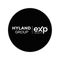 The HYLAND GROUP at RE/MAX Mountain Properties Logo