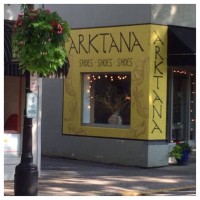 Arktana Women’s Clothing and Shoe Boutique Logo