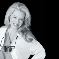 Dr. Kimberly Henry Plastic Surgeon Logo