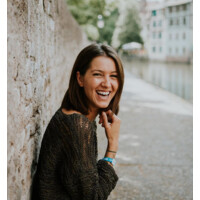 emanouela l creative content & marketing manager Logo