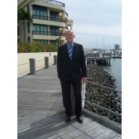 LOC ONE Realty Logo