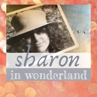 in wonderland Logo