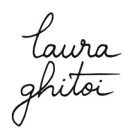 lauraghitoi.com Logo