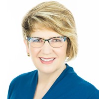 Deborah Munhoz Healthcare Leadership Coaching Logo