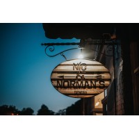 Nic & Normans Logo