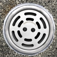 StainlessDrains.com Logo