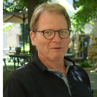 artiste indépendant Logo