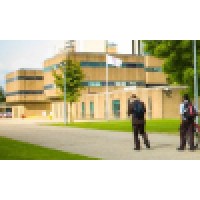 The Heathland School Logo