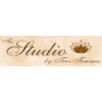 Tre-Femmes Accessories,LLC Logo