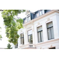 Hotel-Restaurant en Vergaderlocatie Lunia Logo
