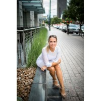 Olivia Barnard Real Estate and Builder Services Logo