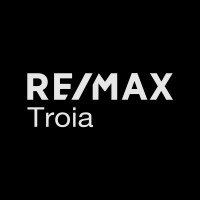 REMAX Troia Logo